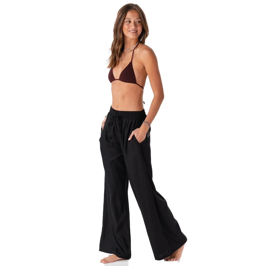 Unleash your style with our Wide Leg Pants! Crafted for comfort and elegance, these versatile pants are perfect for every occasion. From casual chic to formal flair, our wide leg pants offer timeless sophistication. Explore our wide leg pants collection and elevate your wardrobe today!"
