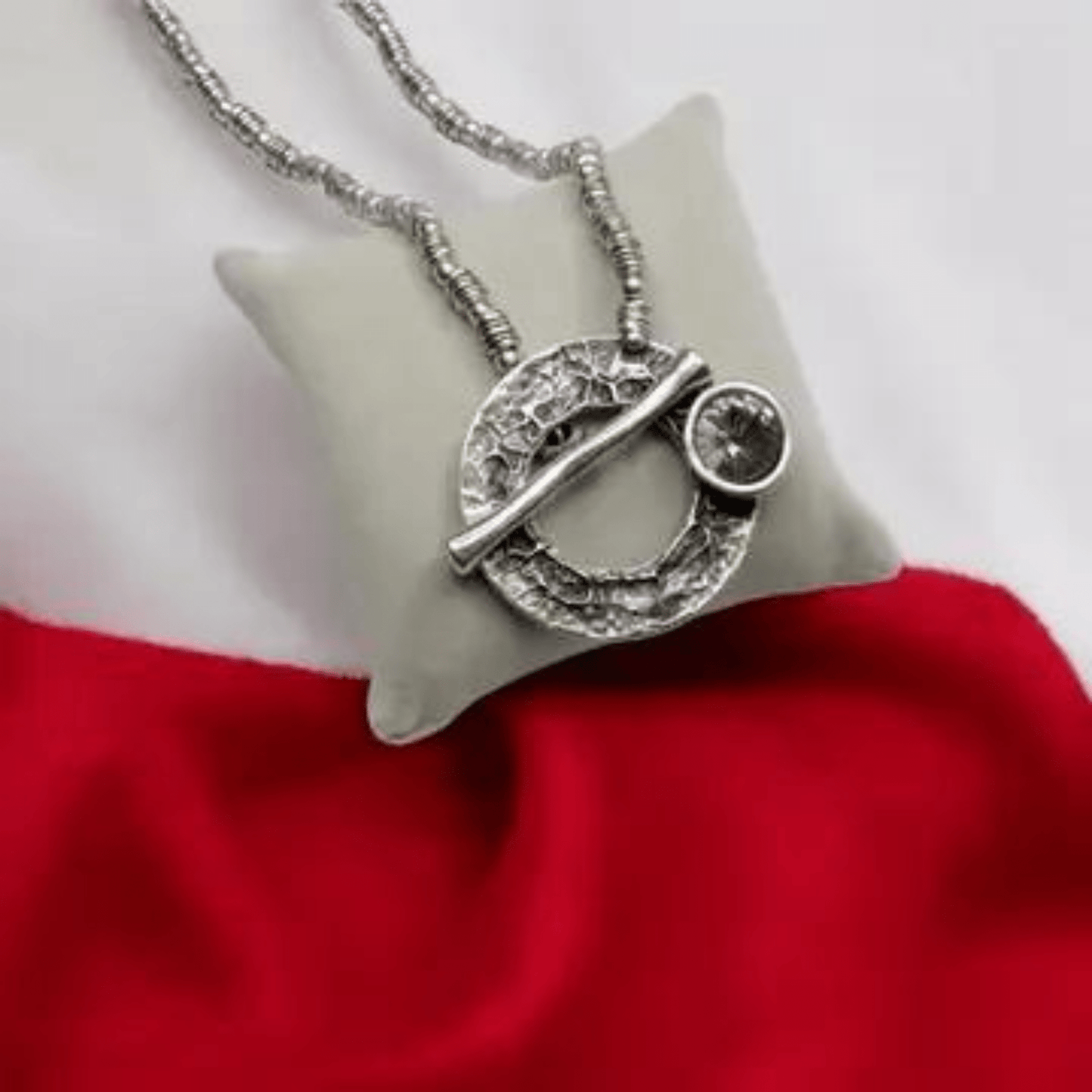 STONE LOCK PEWTER NECKLACE