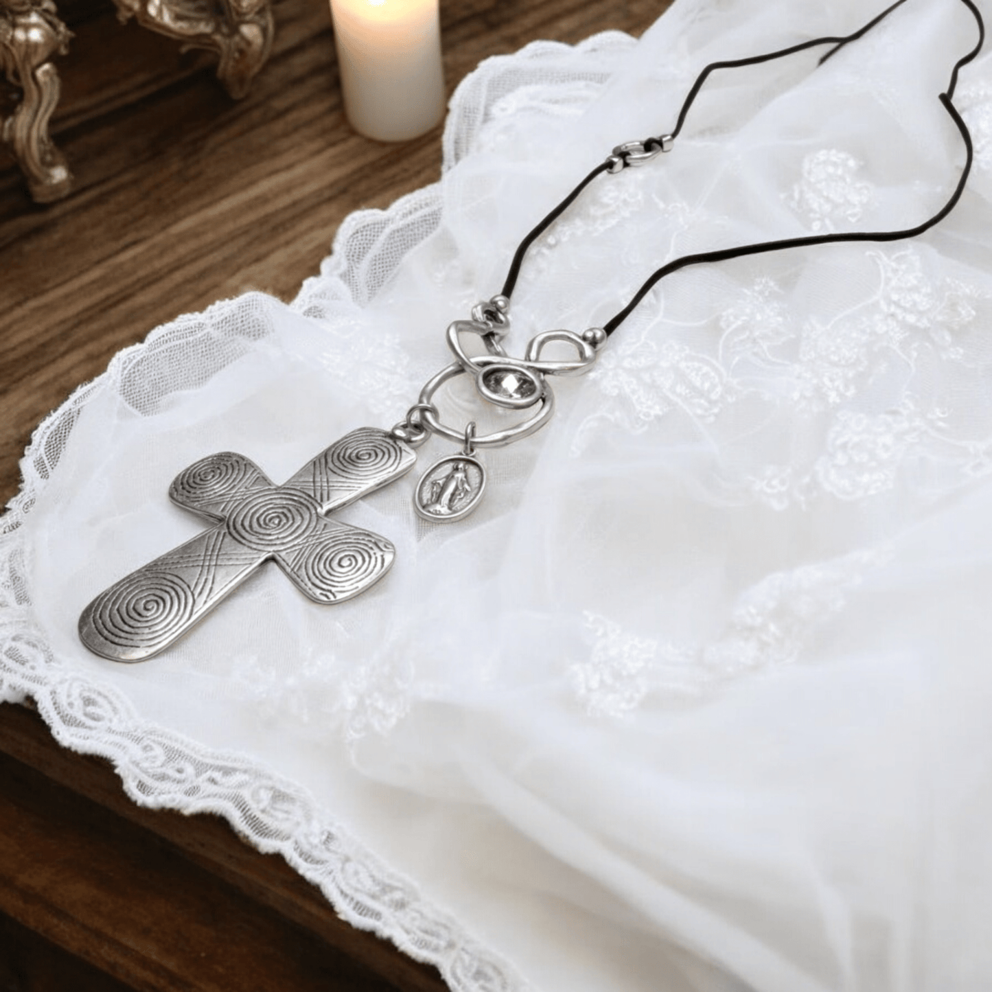 CROSS PEWTER CHARM NECKLACE