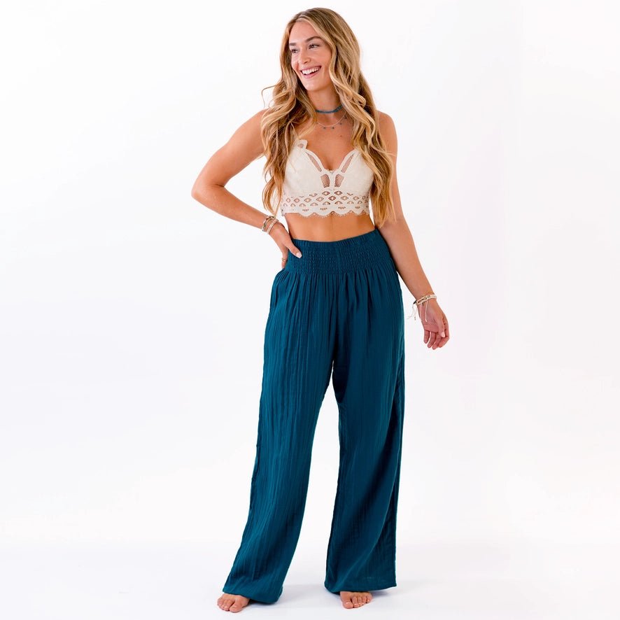 tylish wide-leg pants for boho-inspired looks
Ethnic printed wide-leg boho pants for summer
Comfortable, flowy boho pants for weekend getaways