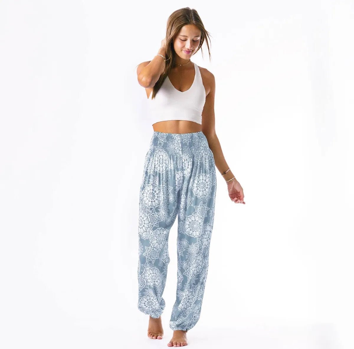 Elevate Your Style with Chic Women's Wide Leg Pants from HuniBee Boutique! 🌟 Discover the perfect blend of comfort and fashion with our lightweight plus-size harem pants for summer. Shop now for trendy deals and step into sophistication!