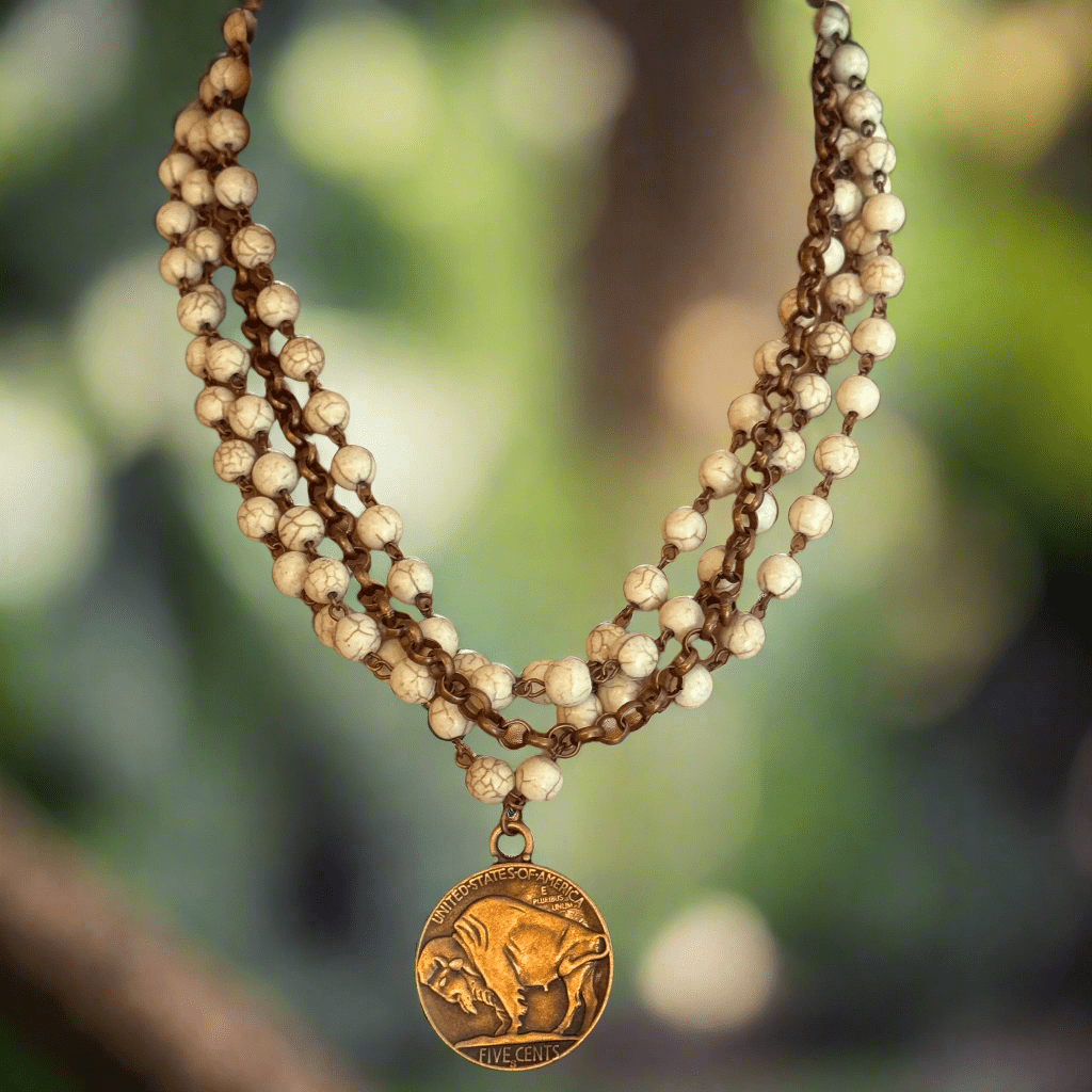 Boho coin necklace for women with ethnic patterns
Coin pendant boho necklace with rustic appeal
Artisan-crafted boho coin necklace for women
Gypsy boho coin necklace with unique design
Boho fashion necklace with coin charm pendant