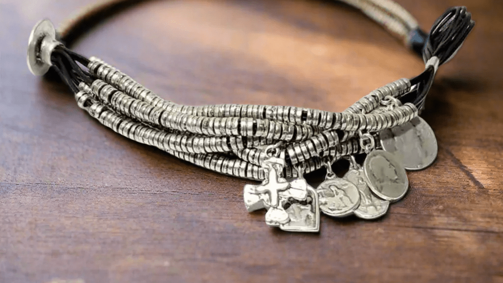 Spiritual boho bracelet for meditation and healing
Boho charm bracelet with spiritual and healing symbols
Positive energy boho charm bracelet for spirituality
Handcrafted spiritual charm bracelet in boho design
Boho-style bracelet with spiritual charm pendants
Spiritual protection boho charm bracelet
Artisan boho spiritual charm bracelet for energy balance
Yoga-inspired boho bracelet with spiritual charms
Handmade bohemian bracelet with spiritual symbols
Spiritual boho bracelet for inner peace and harmony