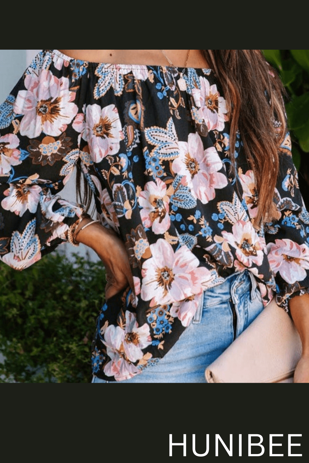 Women’s off-shoulder blouse with a modern twist
Fashionable off-shoulder top for women’s outfits
Summer-ready off-shoulder top for casual days
Off-shoulder blouse with feminine details
