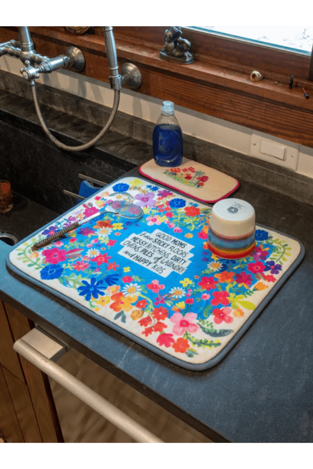 Thick reversible dish drying mat for heavy use Reversible dish drying mat with quick-dry technology Reversible dish drying mat for small kitchen spaces Reversible dish drying mat for dishes and glassware Reversible dish drying mat for efficient water absorption Reversible dish drying mat for modern kitchens Reversible dish drying mat for easy storage and cleaning
