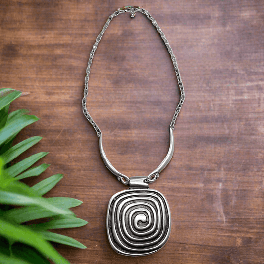 Handmade pewter leather necklace plated in 925 silver
Artisan pewter necklace with leather and silver plating
Unique handmade pewter necklace with leather strap
925 silver-plated pewter pendant necklace
Elegant pewter necklace with genuine leather
Handcrafted pewter and leather necklace for men/women
High-quality pewter necklace with silver plating

