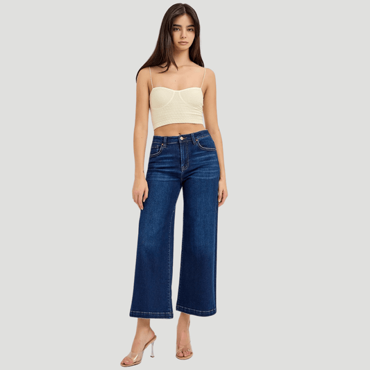 Wide leg light blue jeans for women
High-waisted wide-leg denim jeans
Relaxed fit light blue jeans for casual outfits
Lightweight denim wide-leg jeans for summer
Vintage-inspired light blue wide-leg jeans
Best loose fit light blue jeans for women
